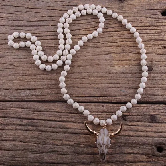 Unisex Fashion Bohemian Long Skull Pendant Necklace - Picture 4 of 14